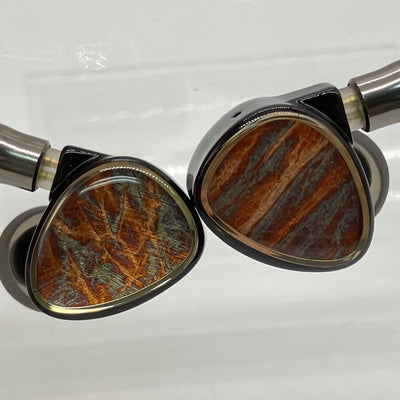 【中古】TINO【日本橋】