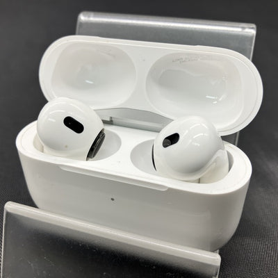 【中古】MagSafe充電ケース(USB-C)付きAirPods Pro(第2世代) MTJV3JA【秋葉原】