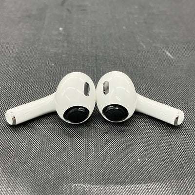 【中古】MagSafe充電ケース(USB-C)付きAirPods Pro(第2世代) MTJV3JA【秋葉原】