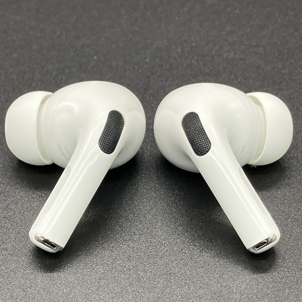 【中古】MagSafe充電ケース(USB-C)付きAirPods Pro(第2世代) MTJV3JA【秋葉原】