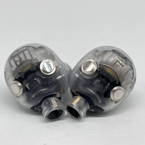 【中古】Beats Studio Buds + トランスペアレント【日本橋】