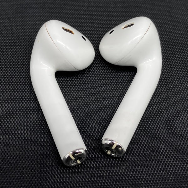 【中古】AirPods with Wireless Charging Case  MRXJ2J-A【日本橋】