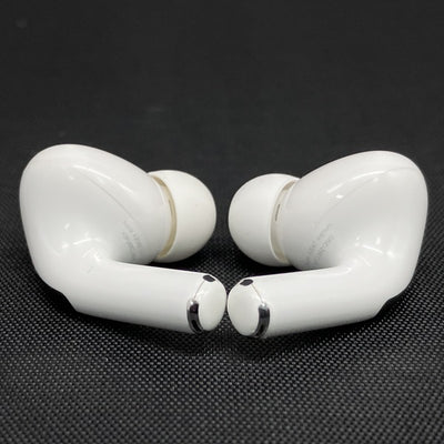 【中古】MagSafe充電ケース(USB-C)付きAirPods Pro(第2世代) MTJV3JA【日本橋】
