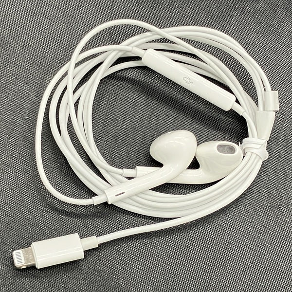 【中古】EarPods with Lightning Connector【日本橋】
