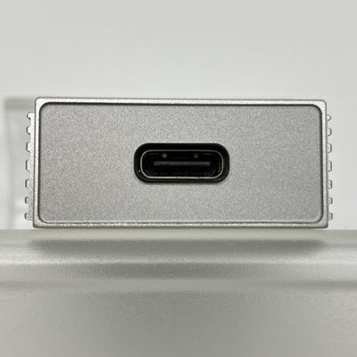 【中古】UA6 Silver【秋葉原】
