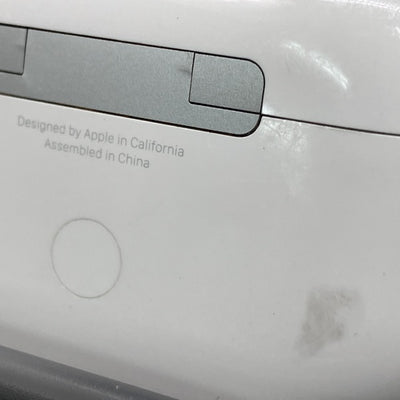 【中古】AirPods Pro (第2世代) 充電ケース (Lightning)【秋葉原】