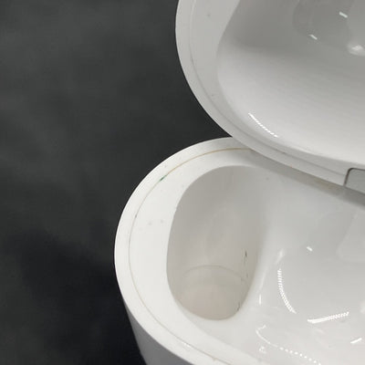 【中古】AirPods Pro (第2世代) MQD83J/A【秋葉原】