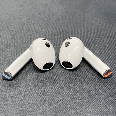 【中古】Galaxy Buds3 ホワイト 【SM-R530NZWAXJP】【秋葉原】