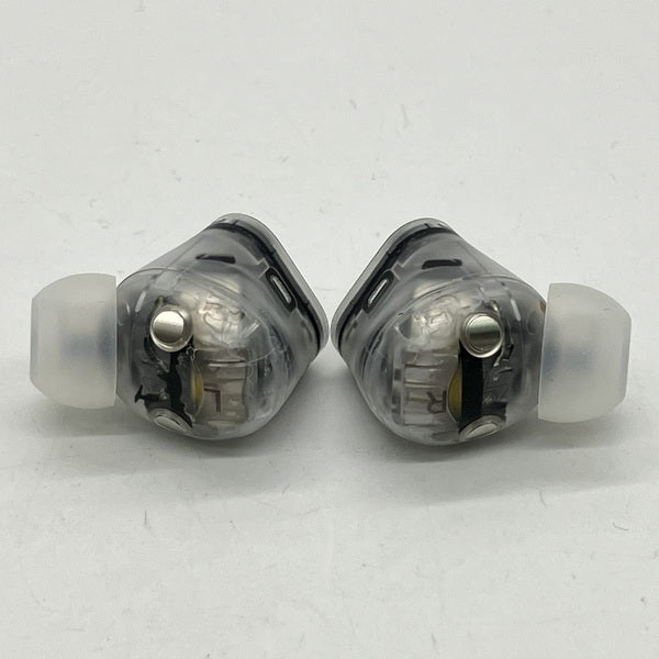 【中古】Beats Studio Buds + トランスペアレント【秋葉原】
