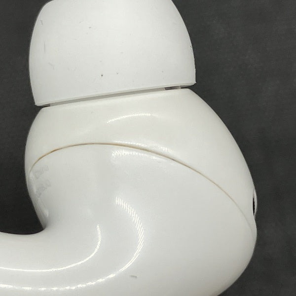 【中古】AirPods Pro (第2世代) MQD83J/A【秋葉原】