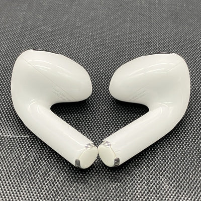 【中古】Airpods MPNY3J/A 3rd Generation  Lightning充電ケース付【日本橋】