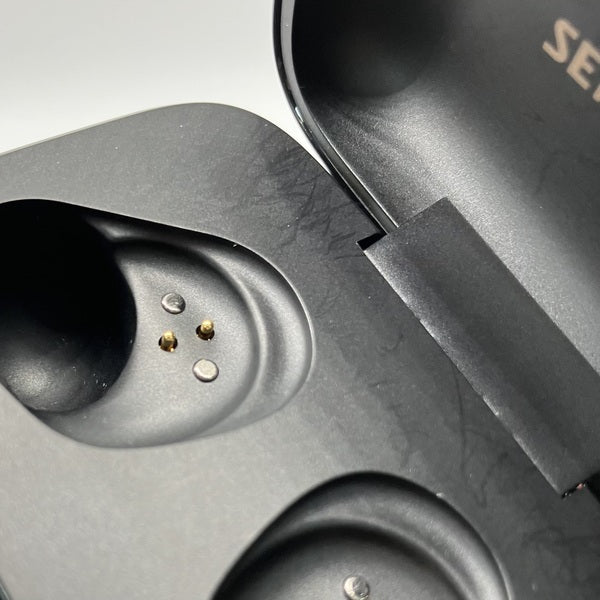 【中古】MOMENTUM True Wireless 4 ブラックコッパ―（Amazon限定カラー）【日本橋】