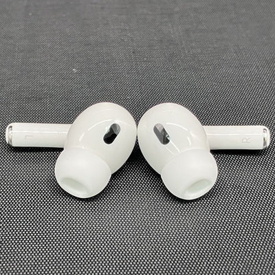 【中古】MagSafe充電ケース(USB-C)付きAirPods Pro(第2世代) MTJV3JA【秋葉原】