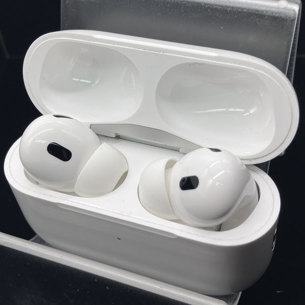 【中古】MagSafe充電ケース(USB-C)付きAirPods Pro(第2世代) MTJV3JA【秋葉原】