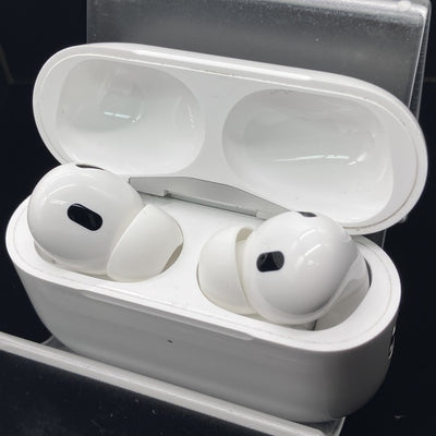 【中古】MagSafe充電ケース(USB-C)付きAirPods Pro(第2世代) MTJV3JA【秋葉原】