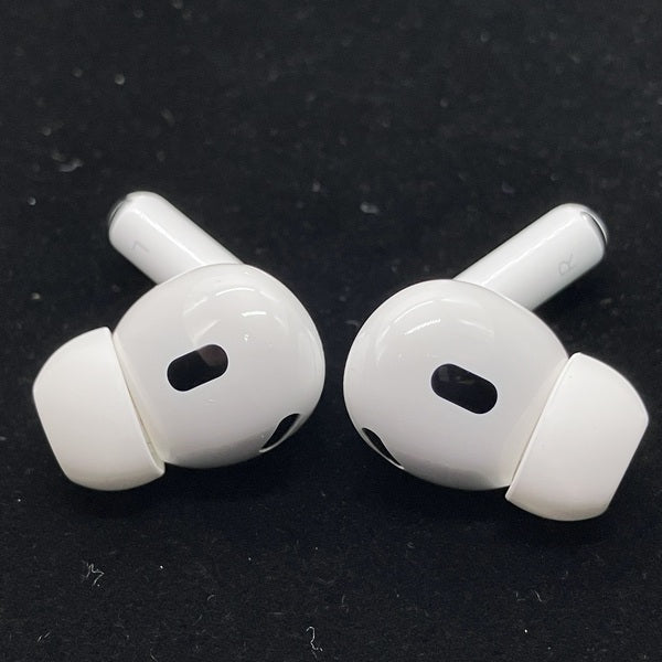 【中古】MagSafe充電ケース(USB-C)付きAirPods Pro(第2世代) MTJV3JA【秋葉原】