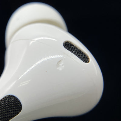 【中古】MagSafe充電ケース(USB-C)付きAirPods Pro(第2世代) MTJV3JA【秋葉原】
