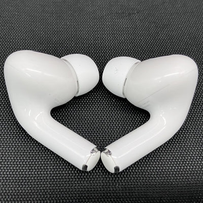 【中古】MagSafe充電ケース(USB-C)付きAirPods Pro(第2世代) MTJV3JA【秋葉原】