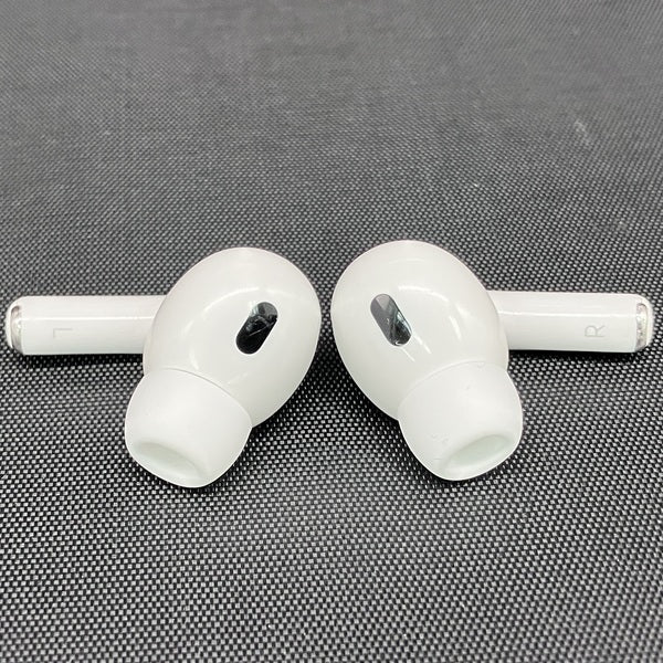 【中古】MagSafe充電ケース(USB-C)付きAirPods Pro(第2世代) MTJV3JA【秋葉原】