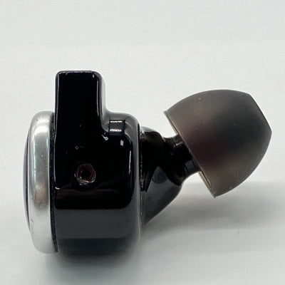 【中古】Nio 【64A-8434】【日本橋】