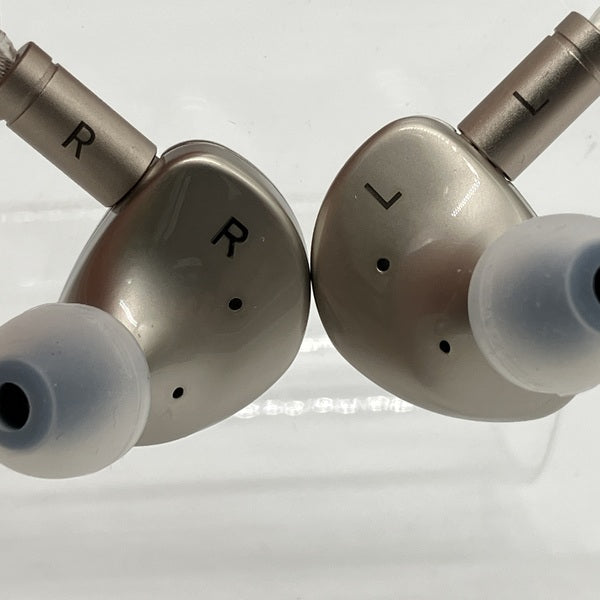 SIVGA 【中古】Que【仙台】 – e☆イヤホン