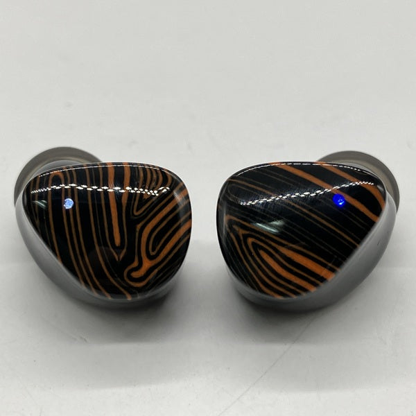 【中古】FoKus Triumph 【NOB-FOKUSTRH-B】【秋葉原】
