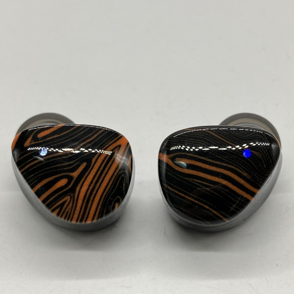【中古】FoKus Triumph 【NOB-FOKUSTRH-B】【秋葉原】
