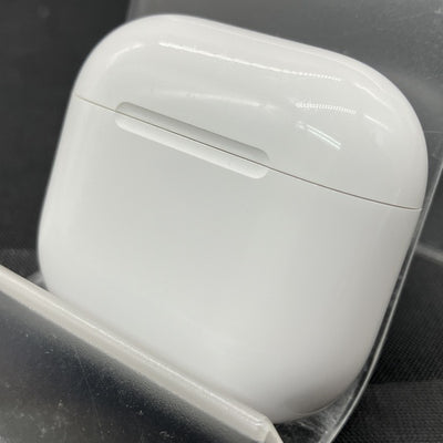 【中古】AirPods 4 MXP63J/A【秋葉原】