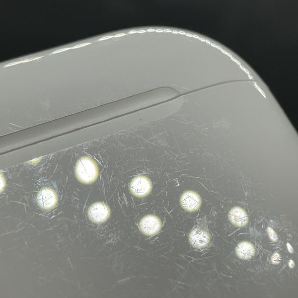 【中古】AirPods 4 MXP63J/A【秋葉原】