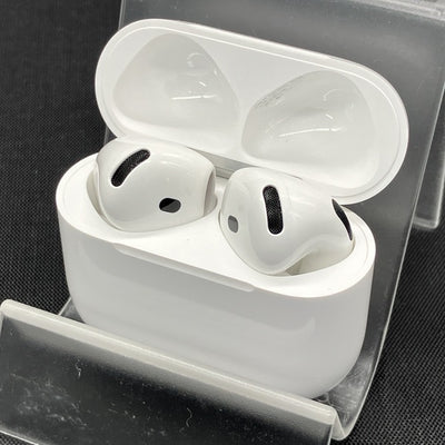 【中古】AirPods 4 MXP63J/A【秋葉原】