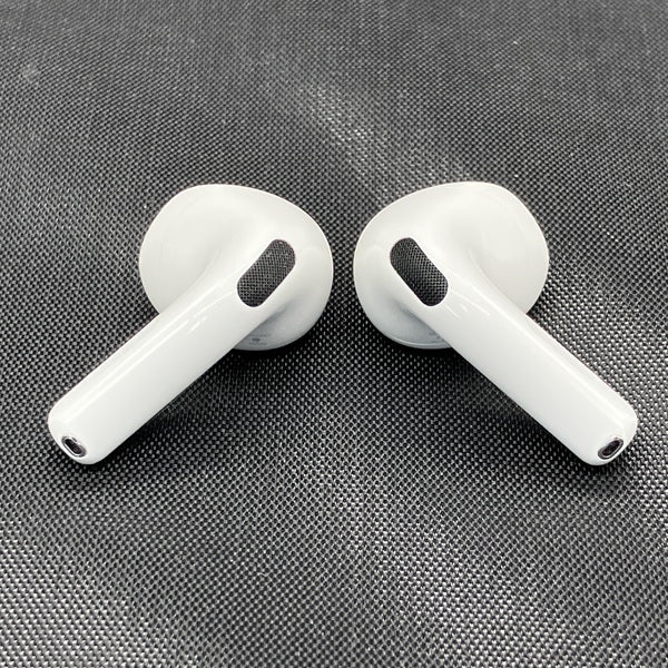 【中古】AirPods 4 MXP63J/A【秋葉原】