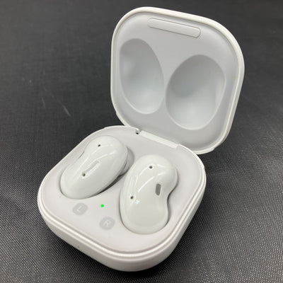 【中古】Galaxy Buds Live Mystic White 【SM-R180NZWAXJP】【秋葉原】