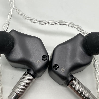 【中古】AK ZERO2 【IRV-AK-ZERO2】【秋葉原】
