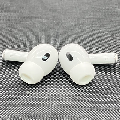 【中古】MagSafe充電ケース(USB-C)付きAirPods Pro(第2世代) MTJV3JA【名古屋】