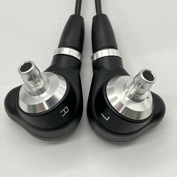 Artio 【中古】CR-M1【秋葉原】 – e☆イヤホン