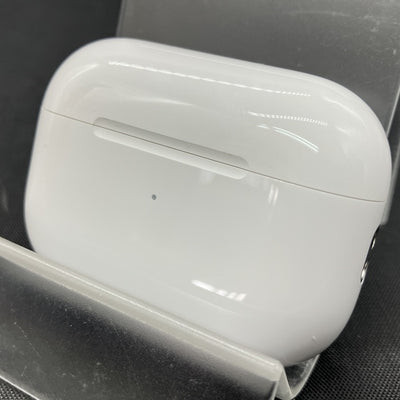 【中古】MagSafe充電ケース(USB-C)付きAirPods Pro(第2世代) MTJV3JA【秋葉原】