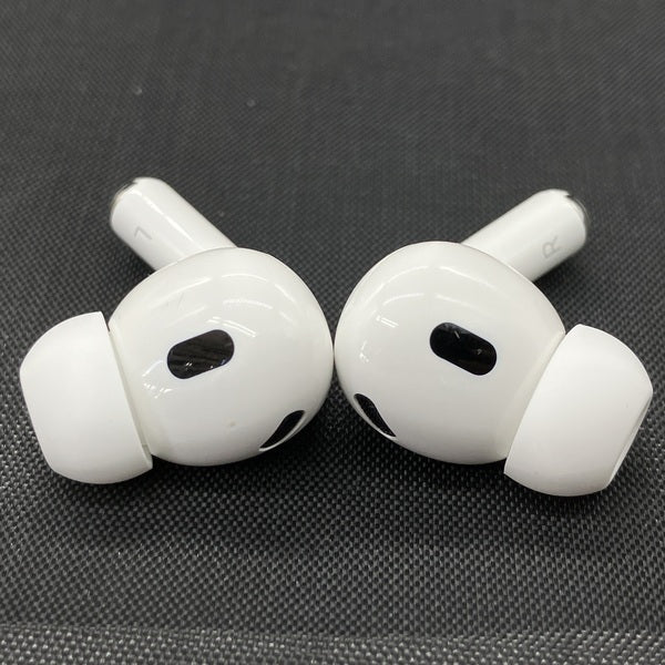 【中古】MagSafe充電ケース(USB-C)付きAirPods Pro(第2世代) MTJV3JA【秋葉原】