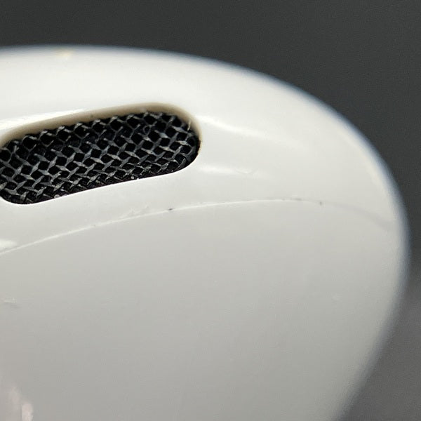 【中古】MagSafe充電ケース(USB-C)付きAirPods Pro(第2世代) MTJV3JA【秋葉原】