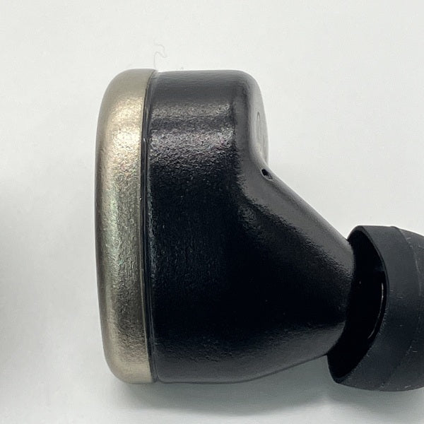【中古】tia Trió  【64A-0397】【日本橋】
