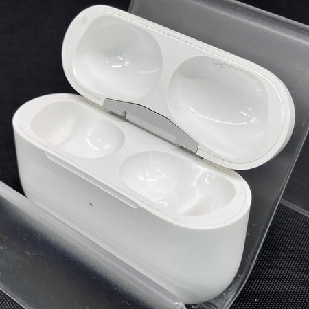 AirPodsケース中古　専用 Apple 【中古】AirPods 充電ケース (第3世代)【秋葉原】 – e