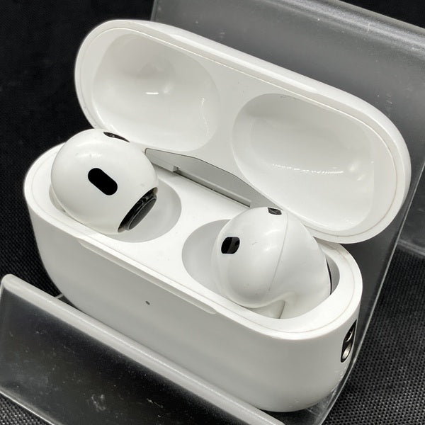 【中古】MagSafe充電ケース(USB-C)付きAirPods Pro(第2世代) MTJV3JA【秋葉原】
