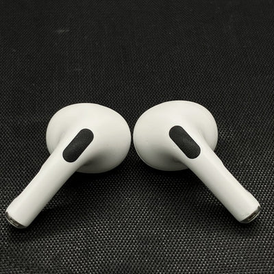 【中古】MagSafe充電ケース(USB-C)付きAirPods Pro(第2世代) MTJV3JA【秋葉原】