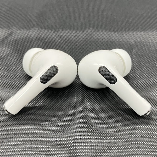【中古】MagSafe充電ケース(USB-C)付きAirPods Pro(第2世代) MTJV3JA【日本橋】
