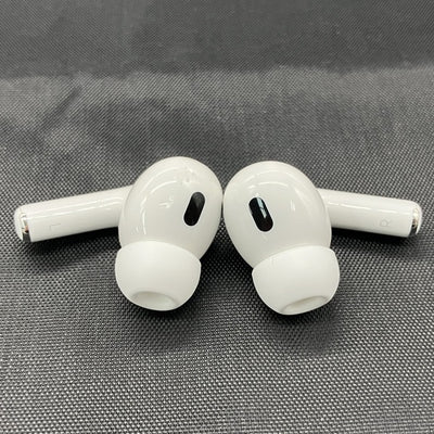 【中古】MagSafe充電ケース(USB-C)付きAirPods Pro(第2世代) MTJV3JA【日本橋】