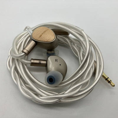 【中古】Que【日本橋】