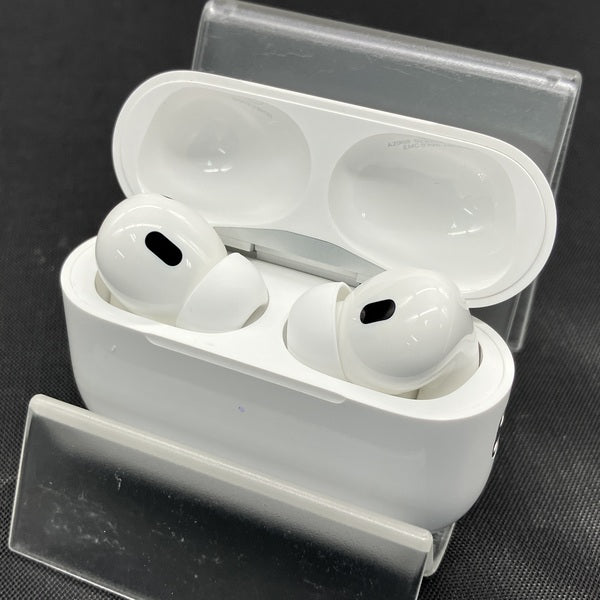 【中古】MagSafe充電ケース(USB-C)付きAirPods Pro(第2世代) MTJV3JA【秋葉原】