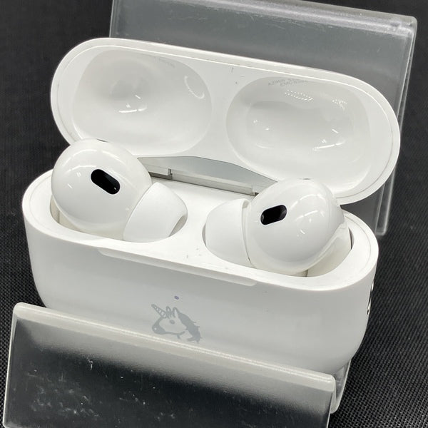 【中古】MagSafe充電ケース(USB-C)付きAirPods Pro(第2世代) MTJV3JA【秋葉原】