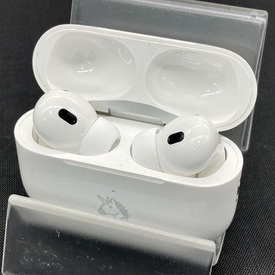 【中古】MagSafe充電ケース(USB-C)付きAirPods Pro(第2世代) MTJV3JA【秋葉原】