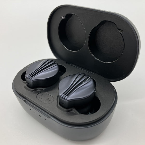 【中古】FW5 【FIO-FW5-B】【秋葉原】