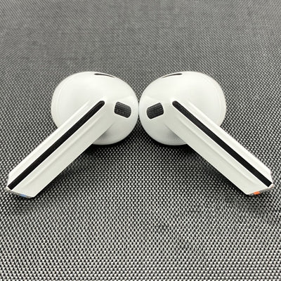 【中古】Galaxy Buds3 ホワイト 【SM-R530NZWAXJP】【秋葉原】
